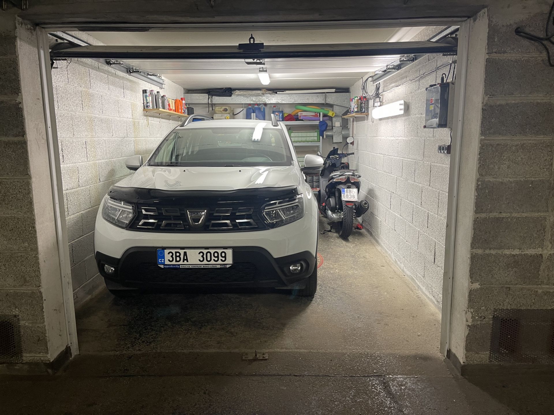 garáž na ul. Popelákova, Brno - Líšeň